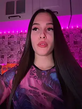 EricaWalls online show from 02-19-25, 07:37