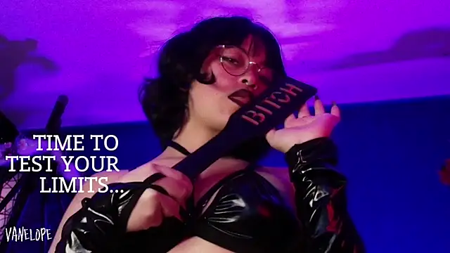 vanelope11 online show from 09-21-25, 02:49