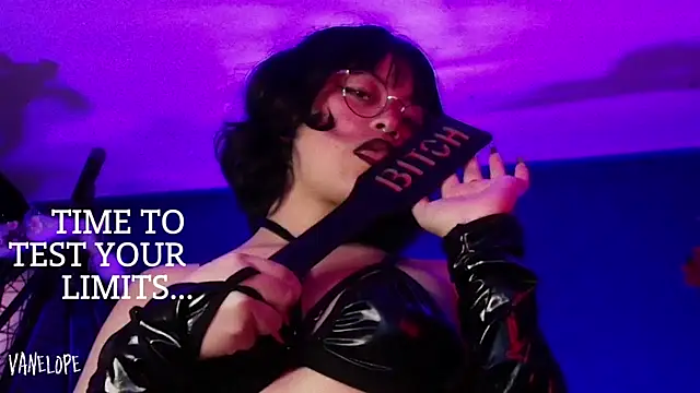 vanelope11 online show from 10-25-25, 06:52