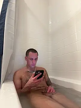 PeytonJohnn online show from 10-28-25, 09:14