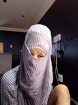 Snapshot of KamaLila chatting on 10-12-25, 11:44 KamaLila online show from 10-12-25, 11:44