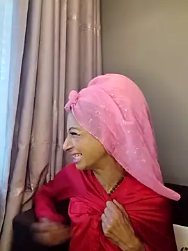 Snapshot of KamaLila chatting on 10-24-25, 03:55 KamaLila online show from 10-24-25, 03:55