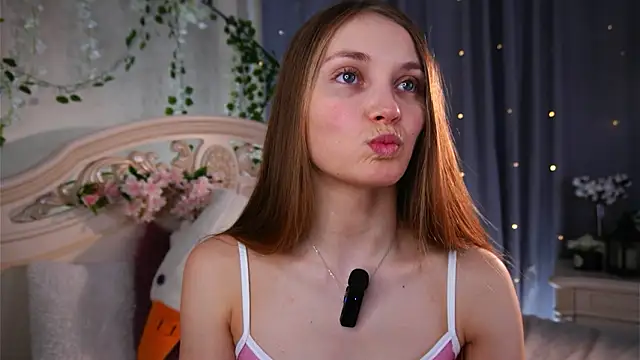 MonaEldon online show from 03-30-26, 02:46