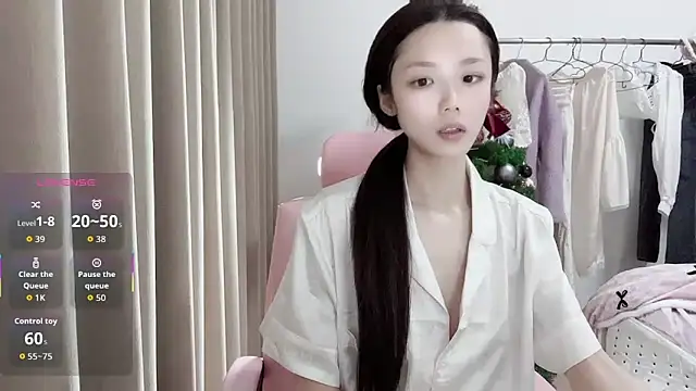 Snapshot of Puff-521 chatting on 04-18-26, 07:11 Puff-521 online show from 04-18-26, 07:11