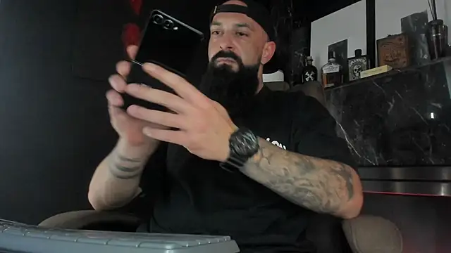 axxelrich  online show from 10-16-25, 02:03