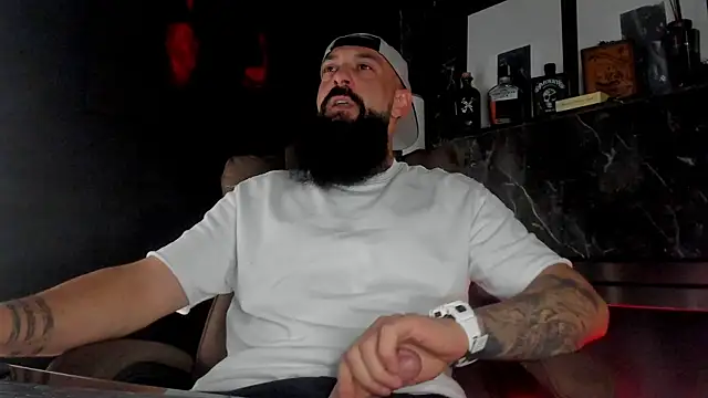 axxelrich  online show from 10-23-25, 04:33