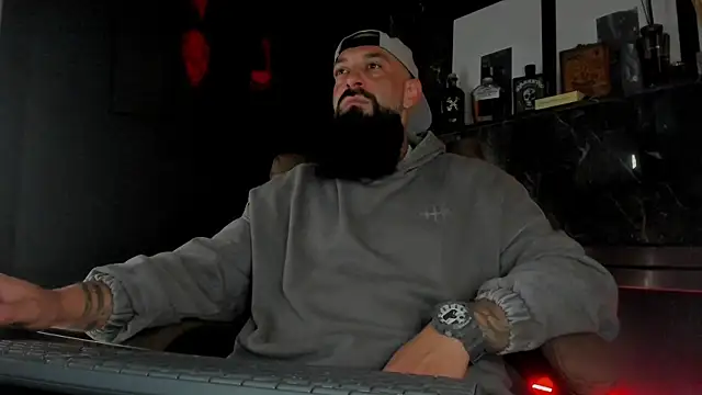 axxelrich  online show from 10-31-25, 04:53