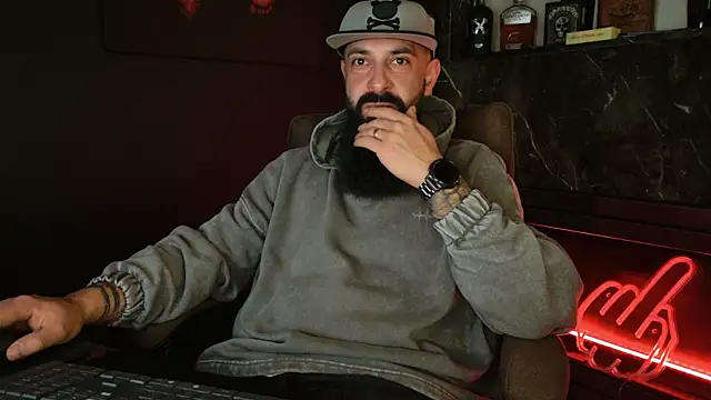 axxelrich  online show from 12-19-25, 04:49