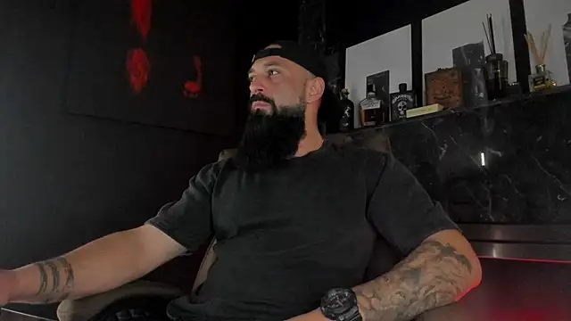 axxelrich  online show from 10-25-25, 04:00