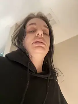 menaceswife online show from 12-17-24, 04:11