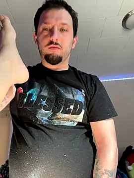 menaceswife online show from 09-26-25, 01:40