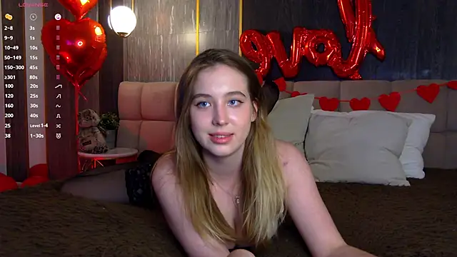 LoraineLuff online show from 02-17-25, 08:38