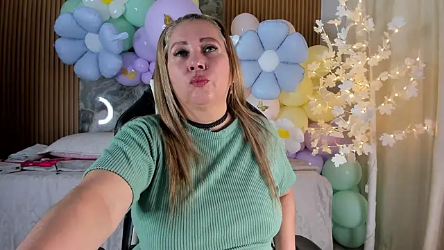 Danna topless online show from 04-07-26, 12:07