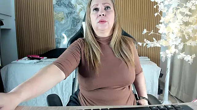 Danna topless online show from 03-24-26, 12:05