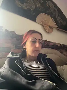 kriszy baby online show from 03-11-25, 09:34