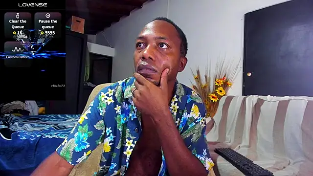 Snapshot of black__diiamond chatting on 10-11-25, 01:34 black diiamond online show from 10-11-25, 01:34