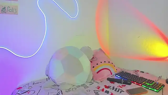 litle mily  online show from 09-12-25, 08:41