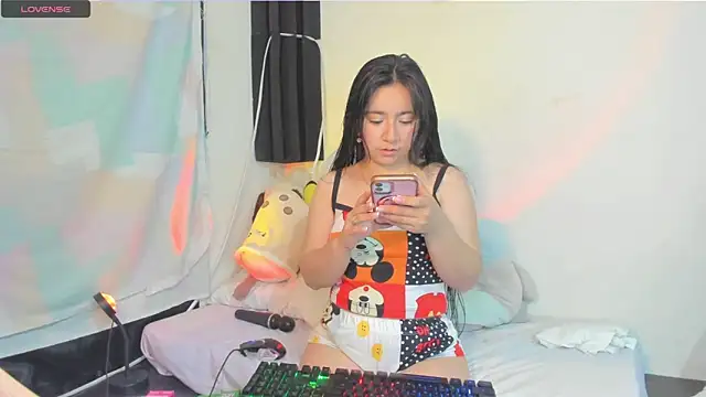 litle mily  online show from 04-14-26, 09:53