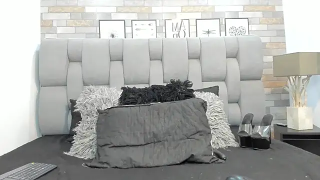 KariinaTaylor online show from 03-09-26, 06:33