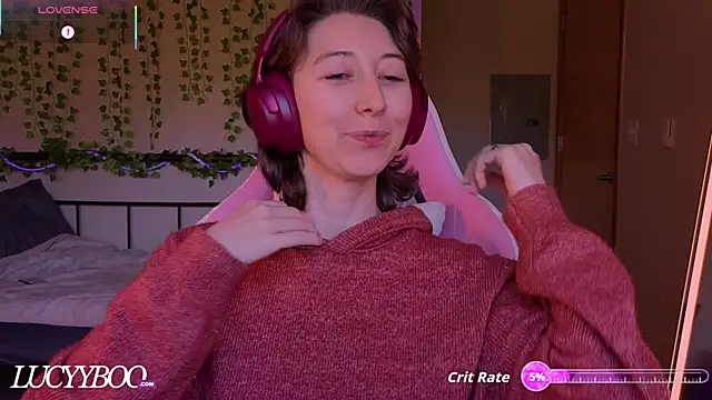 lovelylucyy online show from 06-12-26, 09:23