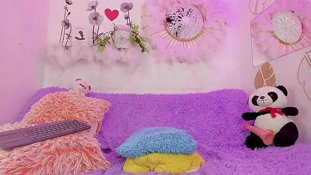 Ariadna Evangeline online show from 12-15-25, 05:19