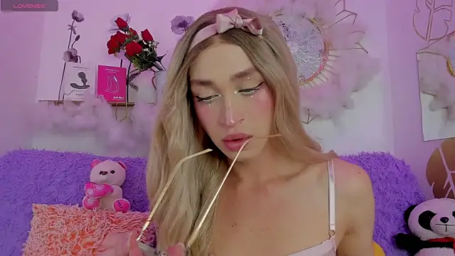 Ariadna Evangeline online show from 05-09-26, 06:17