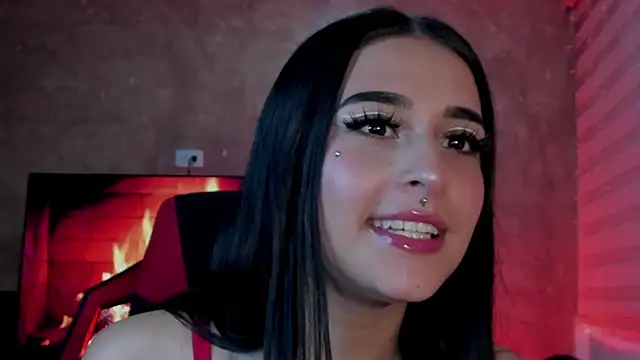Charlotte greys online show from 02-16-25, 01:25