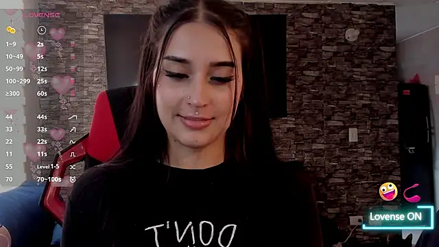 Charlotte greys online show from 02-04-26, 08:15