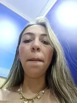 Snapshot of rachellboom chatting on 03-20-25, 11:23 rachellboom online show from 03-20-25, 11:23