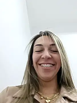 Snapshot of rachellboom chatting on 01-29-25, 08:25 rachellboom online show from 01-29-25, 08:25