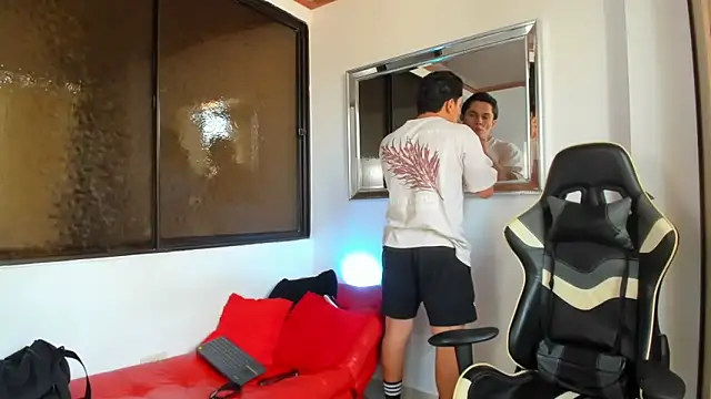 julian wallace online show from 03-05-26, 07:43