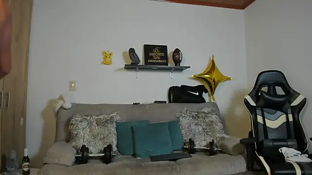 julian wallace online show from 12-22-25, 03:01