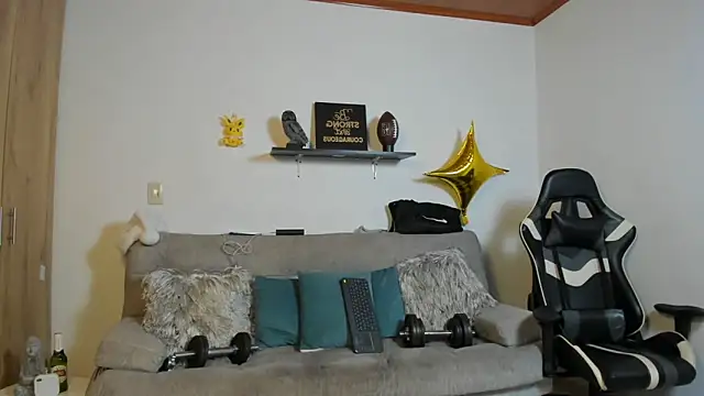 julian wallace online show from 12-15-25, 06:03