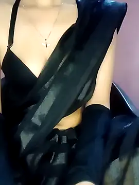 L ucy1 online show from 02-15-25, 11:36