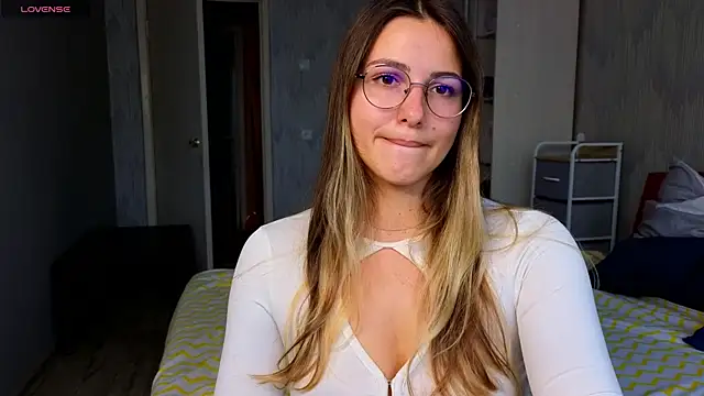 Snapshot of sophia_euphoriaa chatting on 06-29-26, 08:54 sophia euphoriaa online show from 06-29-26, 08:54