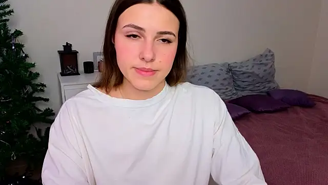 Snapshot of sophia_euphoriaa chatting on 02-11-25, 06:40 sophia euphoriaa online show from 02-11-25, 06:40