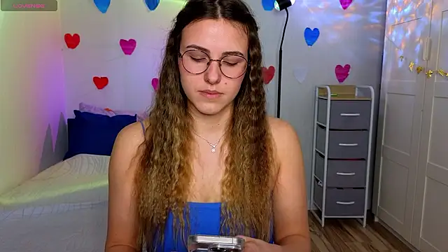 Snapshot of sophia_euphoriaa chatting on 02-06-26, 08:54 sophia euphoriaa online show from 02-06-26, 08:54