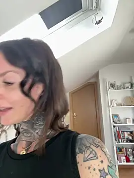 BrownieyQueen online show from 03-09-26, 07:45