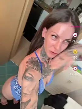 BrownieyQueen online show from 05-26-26, 06:17