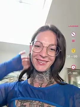 BrownieyQueen online show from 05-18-26, 04:45