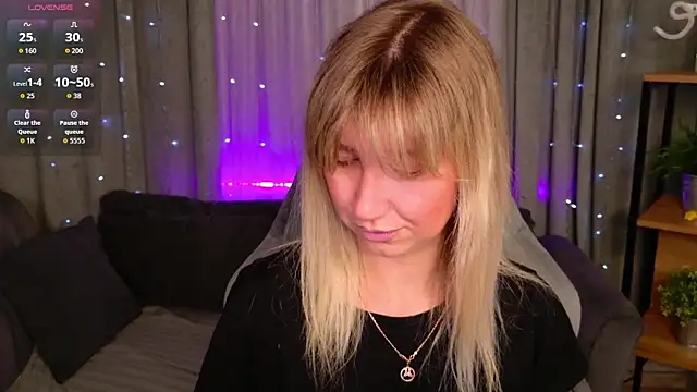 MilaBott online show from 04-08-26, 07:15