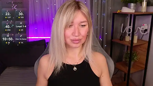 MilaBott online show from 11-15-25, 08:13