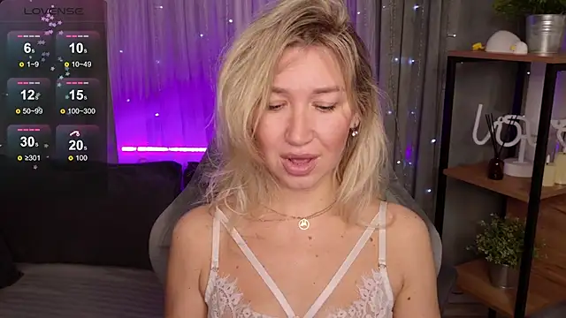 MilaBott online show from 11-07-25, 08:24