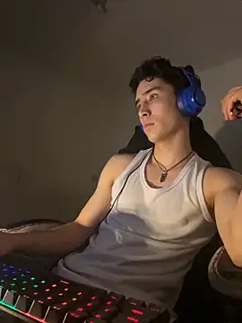 gojo satoru 18 online show from 12-05-25, 03:38