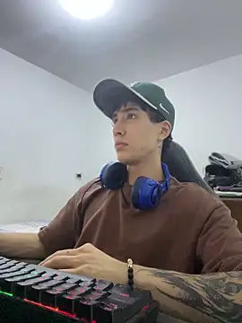 gojo satoru 18 online show from 04-07-26, 09:16