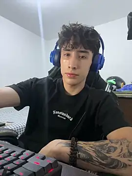 gojo satoru 18 online show from 02-27-26, 11:59