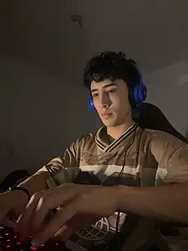 gojo satoru 18 online show from 11-14-25, 05:33