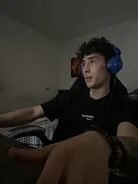 gojo satoru 18 online show from 03-01-26, 12:49