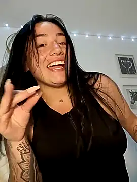 Snapshot of helena_smith chatting on 03-03-25, 04:32 helena smith online show from 03-03-25, 04:32