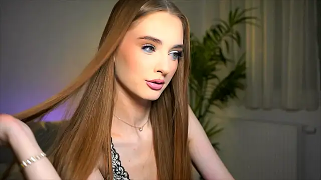 petitegonwiild online show from 04-13-26, 04:22